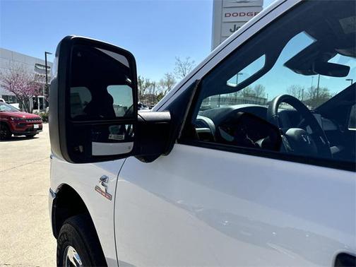 2025 RAM 2500 Tradesman Crew Cab 4x4 6'4' Box