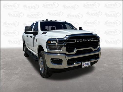 2025 RAM 2500 Tradesman Crew Cab 4x4 6'4' Box