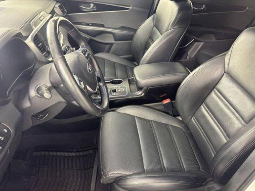 2019 Kia Sorento SX