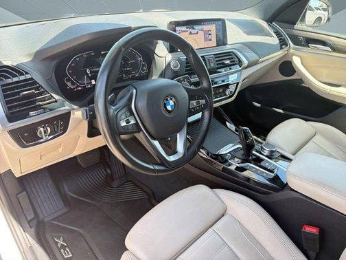 Mineral White Metallic 2021 BMW X3 PHEV xDrive30e