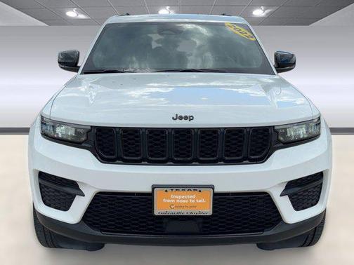 2022 Jeep Grand Cherokee Altitude