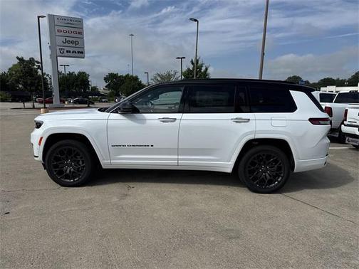 2025 Jeep Grand Cherokee L Summit Reserve