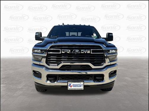 2025 RAM 2500 Tradesman Crew Cab 4x4 6'4' Box