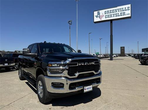 2025 RAM 2500 Tradesman Crew Cab 4x4 6'4' Box