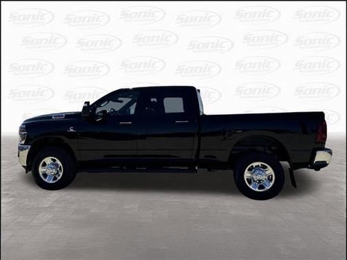2025 RAM 2500 Tradesman Crew Cab 4x4 6'4' Box