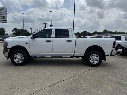 2025 RAM 2500 Tradesman Crew Cab 4x4 6'4' Box