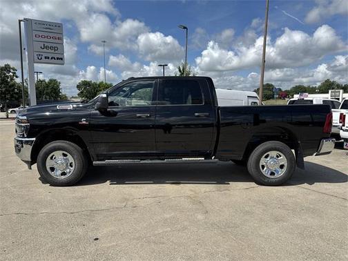2025 RAM 2500 Tradesman Crew Cab 4x4 6'4' Box