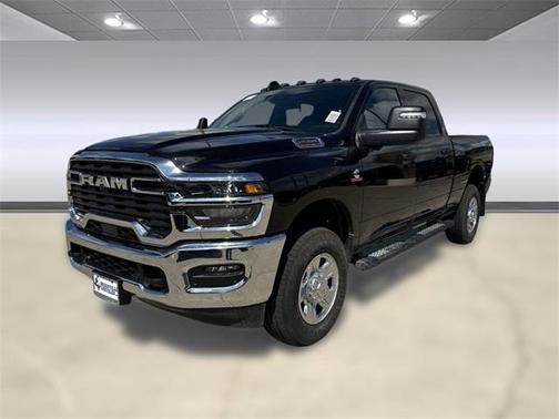 2025 RAM 2500 Tradesman Crew Cab 4x4 6'4' Box
