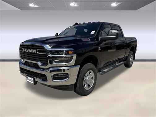 2025 RAM 2500 Tradesman Crew Cab 4x4 6'4' Box
