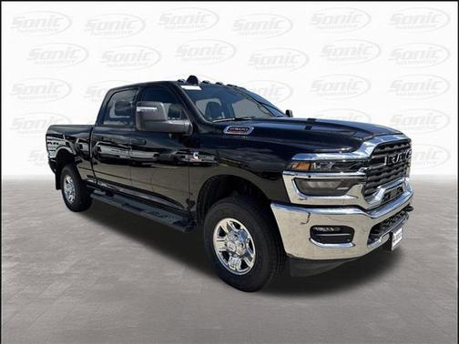 2025 RAM 2500 Tradesman Crew Cab 4x4 6'4' Box