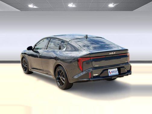 2025 Kia K4 GT-Line Turbo