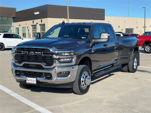 2026 RAM 3500 Tradesman Crew Cab 4x4 8' Box