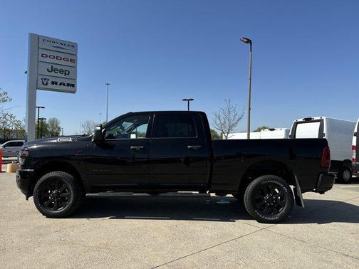 2025 RAM 2500 Big Horn Crew Cab 4x4 6'4' Box