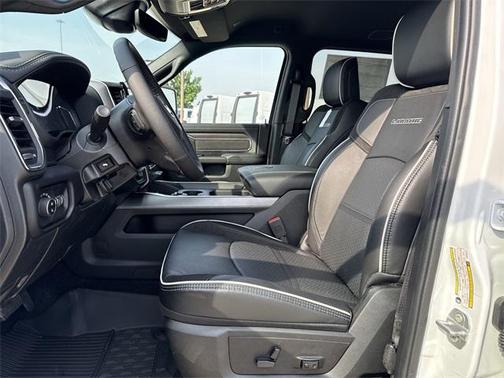 2025 RAM 2500 Laramie Crew Cab 4x4 6'4' Box