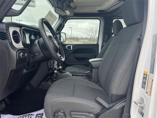2025 Jeep Gladiator Nighthawk