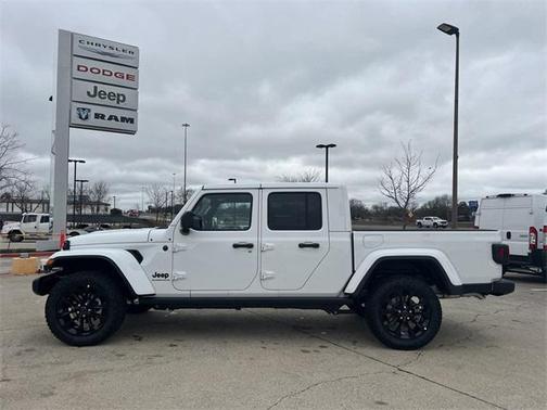2025 Jeep Gladiator Nighthawk