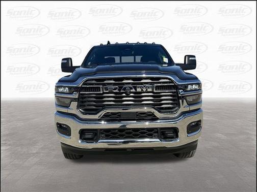 2025 RAM 2500 Tradesman Crew Cab 4x4 6'4' Box