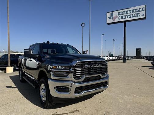 2025 RAM 2500 Tradesman Crew Cab 4x4 6'4' Box