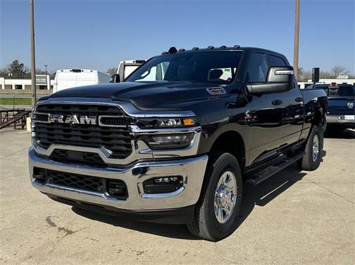 2025 RAM 2500 Tradesman Crew Cab 4x4 6'4' Box