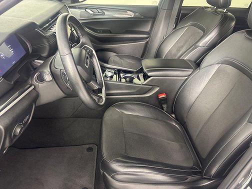 2022 Jeep Grand Cherokee L Altitude