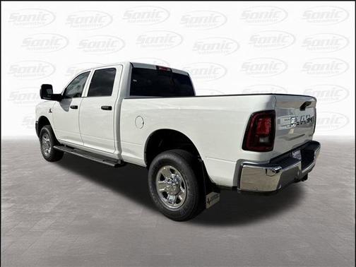 2025 RAM 2500 Tradesman Crew Cab 4x4 6'4' Box