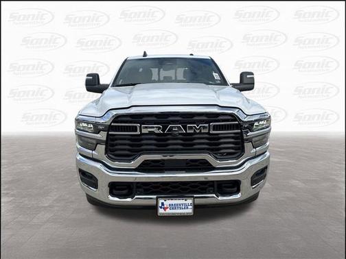 2025 RAM 2500 Tradesman Crew Cab 4x4 6'4' Box