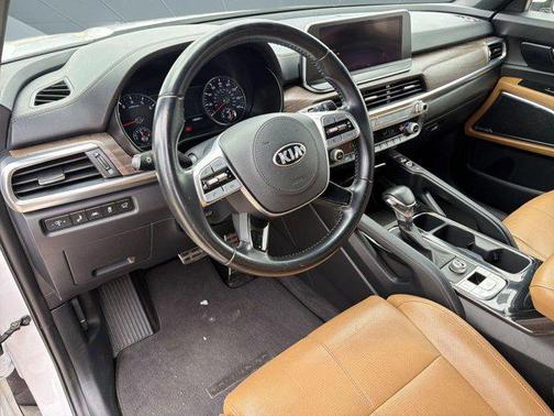 Glacial White Pearl 2021 Kia Telluride SX