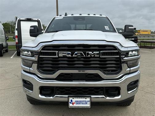 2025 RAM 2500 Tradesman Crew Cab 4x4 6'4' Box