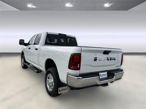 2025 RAM 2500 Tradesman Crew Cab 4x4 6'4' Box