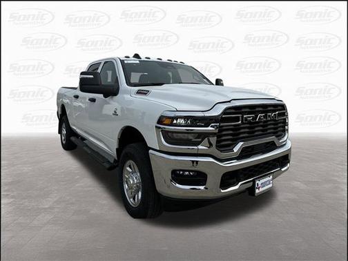 2025 RAM 2500 Tradesman Crew Cab 4x4 6'4' Box