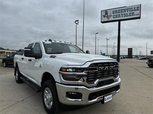 2025 RAM 2500 Tradesman Crew Cab 4x4 6'4' Box