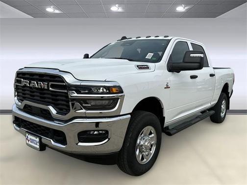2025 RAM 2500 Tradesman Crew Cab 4x4 6'4' Box