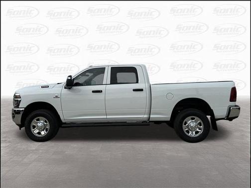 2025 RAM 2500 Tradesman Crew Cab 4x4 6'4' Box