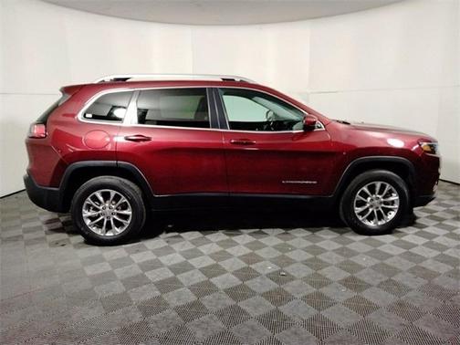 Velvet Red Pearlcoat 2019 Jeep Cherokee Latitude Plus