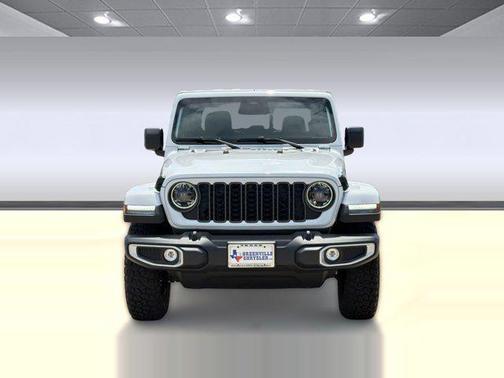 Bright White Clearcoat 2026 Jeep Gladiator Texas Trail 4x4