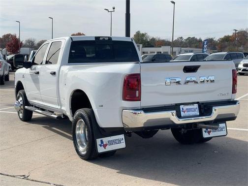 2026 RAM 3500 Tradesman Crew Cab 4x4 8' Box