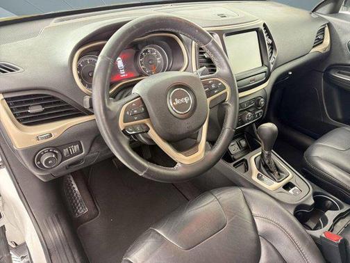 Bright White Clearcoat 2016 Jeep Cherokee Limited