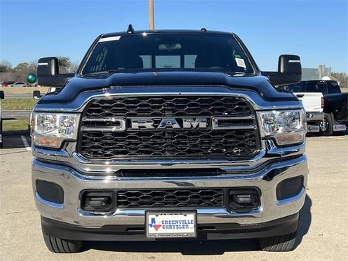2024 RAM 3500 Tradesman Crew Cab 4x4 6'4' Box