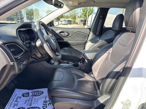 2023 Jeep Cherokee Altitude