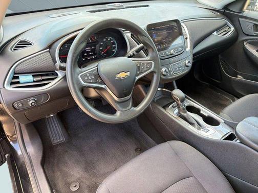 Mosaic Black Metallic 2023 Chevrolet Malibu FWD 1LT