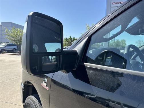 2025 RAM 2500 Tradesman Crew Cab 4x4 6'4' Box