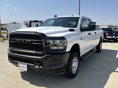 2024 RAM 2500 Tradesman Crew Cab 4x4 8' Box
