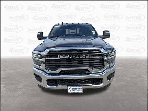 2025 RAM 2500 Tradesman Crew Cab 4x4 6'4' Box