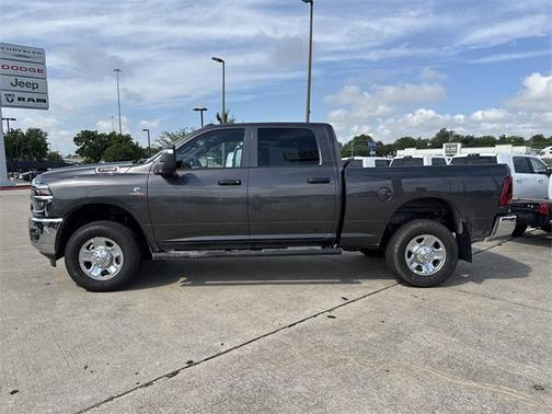 2025 RAM 2500 Tradesman Crew Cab 4x4 6'4' Box