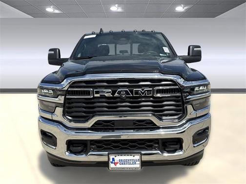 2025 RAM 2500 Tradesman Crew Cab 4x4 6'4' Box