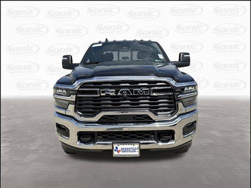 2025 RAM 2500 Tradesman Crew Cab 4x4 6'4' Box