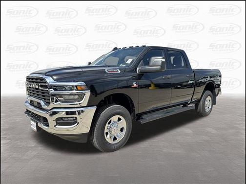 2025 RAM 2500 Tradesman Crew Cab 4x4 6'4' Box