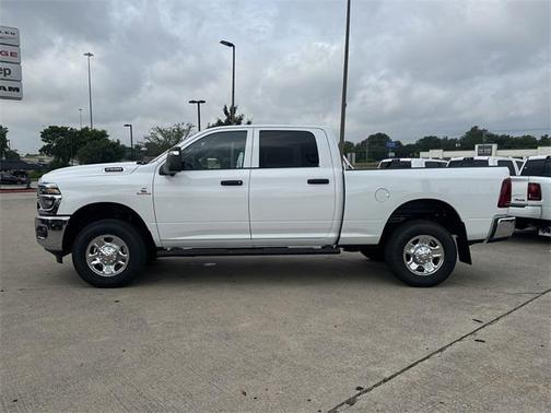 2025 RAM 2500 Tradesman Crew Cab 4x4 6'4' Box