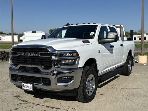 2025 RAM 2500 Tradesman Crew Cab 4x4 6'4' Box