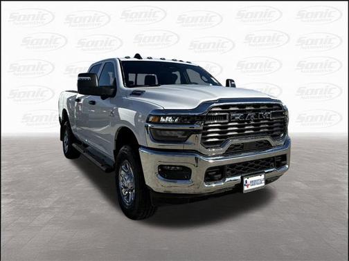 2025 RAM 2500 Tradesman Crew Cab 4x4 6'4' Box